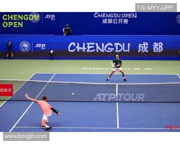 成都网球队灵活性变革引发热议助力网球运动新发展